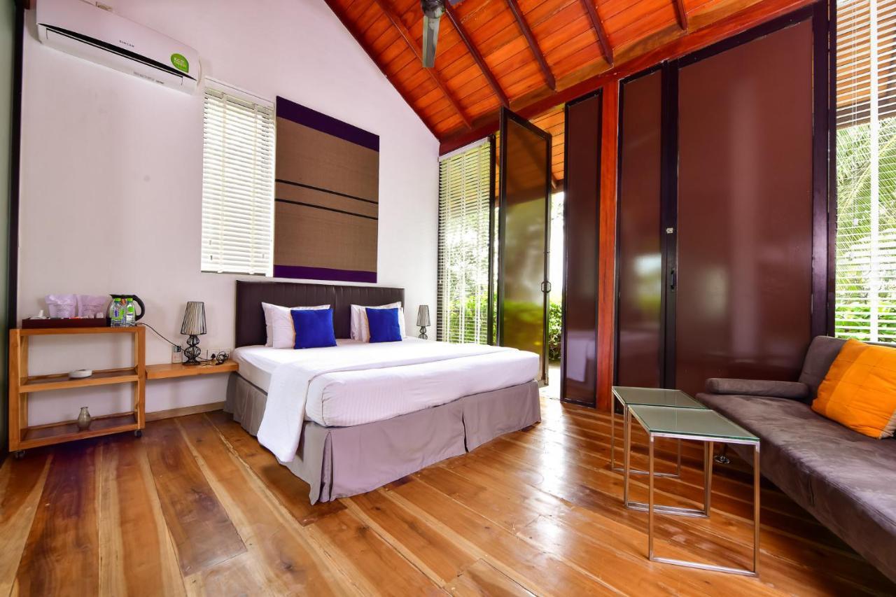 Palm Paradise Cabanas & Villas Beach Resort Tangalle Bagian luar foto