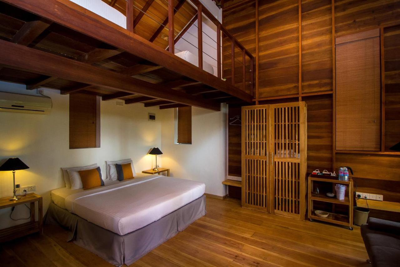 Palm Paradise Cabanas & Villas Beach Resort Tangalle Bagian luar foto