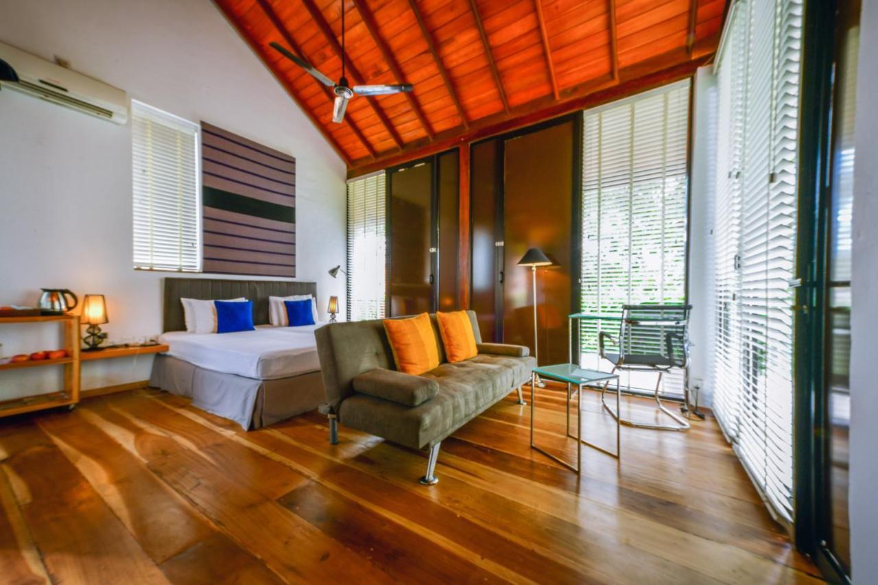 Palm Paradise Cabanas & Villas Beach Resort Tangalle Bagian luar foto