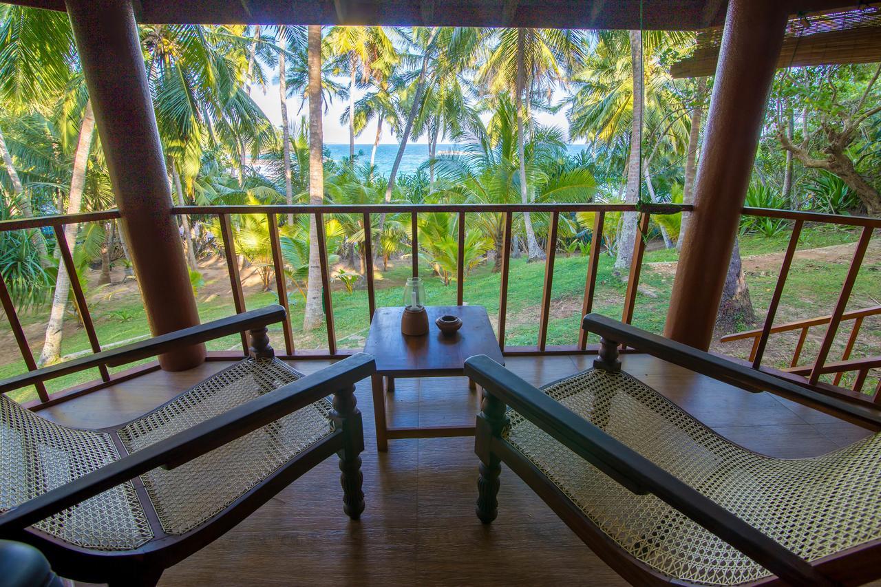 Palm Paradise Cabanas & Villas Beach Resort Tangalle Bagian luar foto